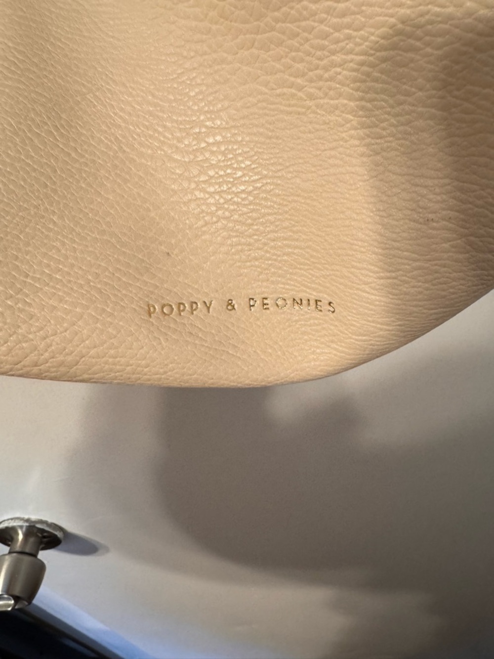 Poppy & Peonies Cream Leather Shoulder Bag Half Moon with Zip Accent - Picture 2 of 3